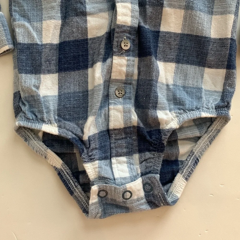 Carter’s Boy Blue and White Plaid Button Down Boys Bodysuit 18 months